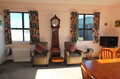 Photo of property in 39 Shortt Street, Foxton Beach, Foxton, 4815