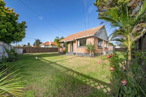 Photo of property in 24 Parkinson Avenue, Wesley, Auckland, 1041