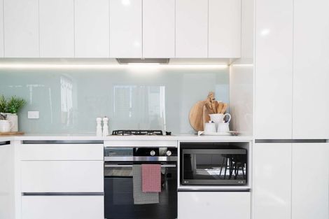 Photo of property in 90c Seymour Road, Sunnyvale, Auckland, 0612