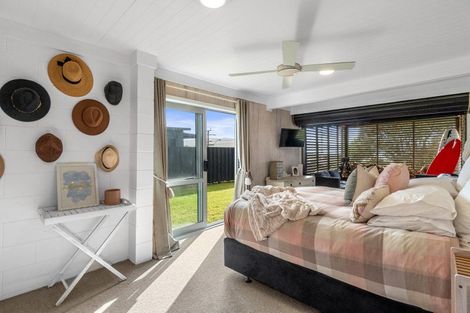 Photo of property in 8 Wainamu Road, Raglan, 3297