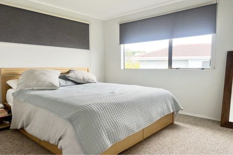 Photo of property in 32 Wisteria Grove, Maungaraki, Lower Hutt, 5010