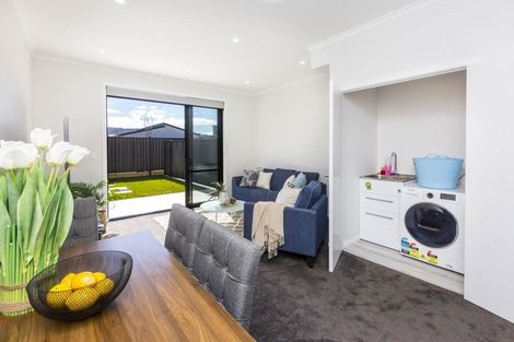 Photo of property in 13 Green Lane, Wallaceville, Upper Hutt, 5018