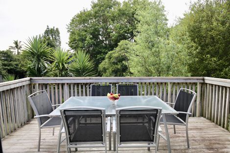 Photo of property in 4a Kohekohe Place, Pukete, Hamilton, 3200