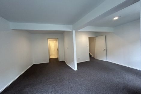 Photo of property in 29 Lawson Place, Mount Victoria, Wellington, 6011