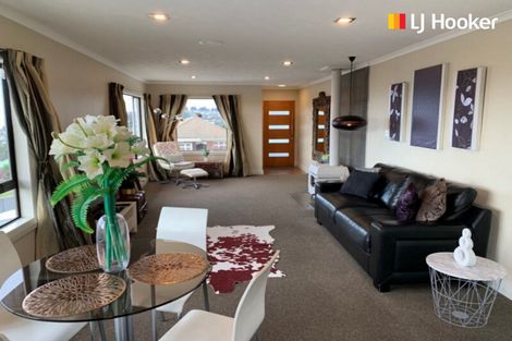 Photo of property in 90 Oakwood Avenue, Maryhill, Dunedin, 9011