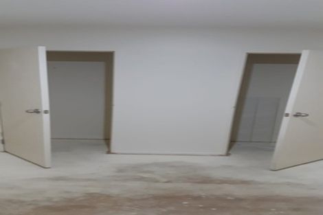 Photo of property in 6/44 Fields Parade, Oteha, Auckland, 0632