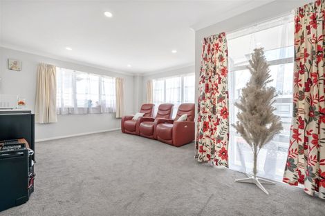 Photo of property in 7 Drumconnell Drive, Flat Bush, Auckland, 2019