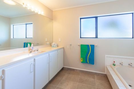 Photo of property in 6 Bishops Close, Greenmeadows, Napier, 4112