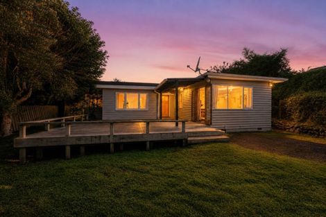Photo of property in 1 Titoki Road, Raumati Beach, Paraparaumu, 5032