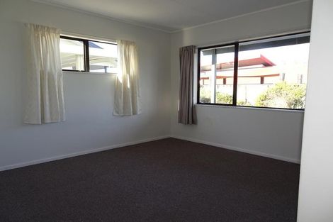 Photo of property in 114 Duchess Crescent, Mayfair, Hastings, 4122