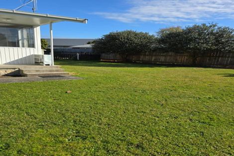 Photo of property in 2/4 Glasgow Street, St Andrews, Hamilton, 3200