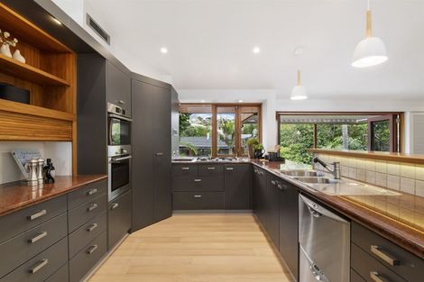 Photo of property in 1/3 Beach Road, Northcote Point, Auckland, 0627
