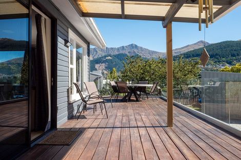 Photo of property in 493 Peninsula Road, Kelvin Heights, Queenstown, 9300