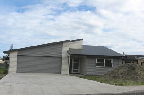 Photo of property in 89 Kahukura Avenue, Waitarere Beach, Levin, 5510