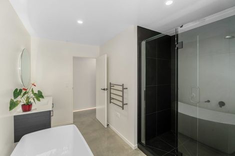 Photo of property in 5 Tahi Street, Albert Town, Wanaka, 9305