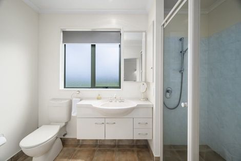 Photo of property in 24 Harvey Street, Waipahihi, Taupo, 3330