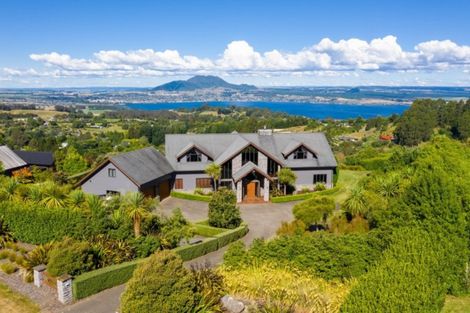 Photo of property in 121 Highland Drive, Acacia Bay, Taupo, 3385