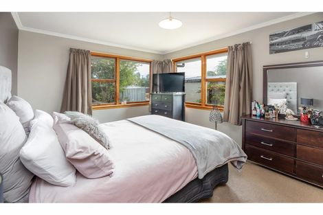 Photo of property in 32 Horton Place, Avondale, Christchurch, 8061