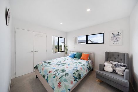 Photo of property in 6 Nga Waka Place, Mangere, Auckland, 2022
