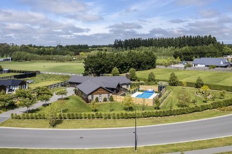 Photo of property in 14 Kingsdowne Drive, West Melton, 7618