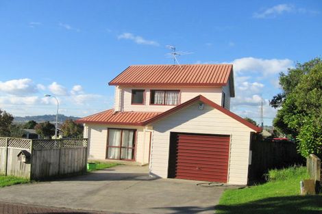 Photo of property in 2/2 Lyell Court, Clover Park, Auckland, 2019