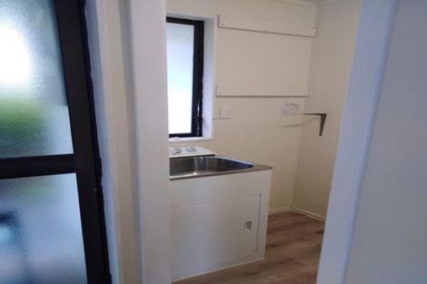 Photo of property in 11 Arde Place, Massey, Auckland, 0614