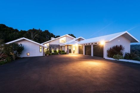 Photo of property in 214 Alfriston Ardmore Road, Ardmore, Papakura, 2582