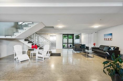 Photo of property in Atlas Apartments, 25/49 Maunganui Road, Mount Maunganui, 3116