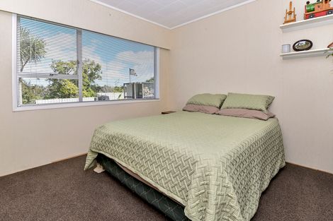 Photo of property in 14 Snowden Place, Opaheke, Papakura, 2113