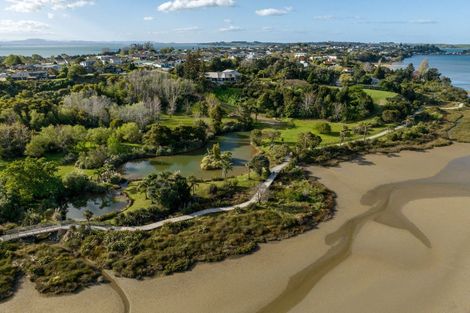 Photo of property in 20 Tinopai Drive, Omokoroa, 3114