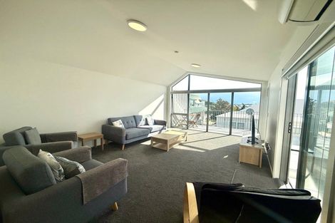 Photo of property in 2/79 Beachville Road, Redcliffs, Christchurch, 8081