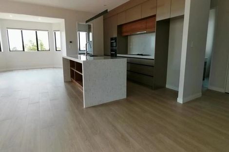 Photo of property in 30 Spyglass Street, Red Beach, 0932