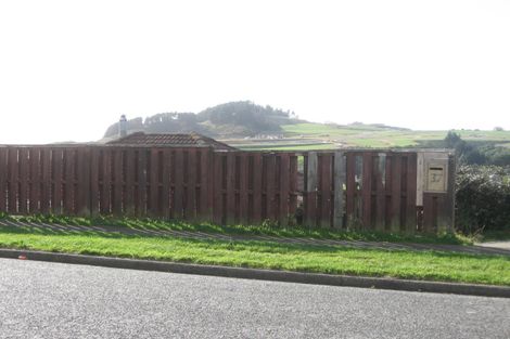 Photo of property in 37 Gloucester Street, Cannons Creek, Porirua, 5024