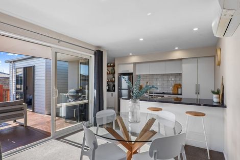 Photo of property in 178 Bowhill Road, New Brighton, Christchurch, 8083