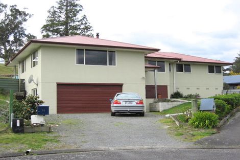 Photo of property in 7 Limbrick Street, Waipawa, 4210