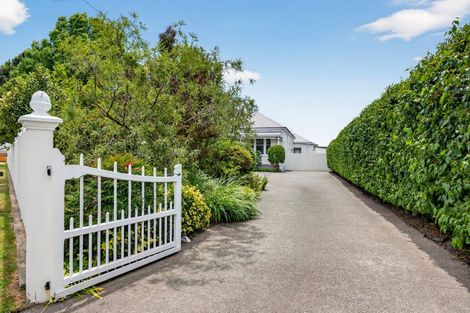Photo of property in 27 Neeve Road, Taradale, Napier, 4112