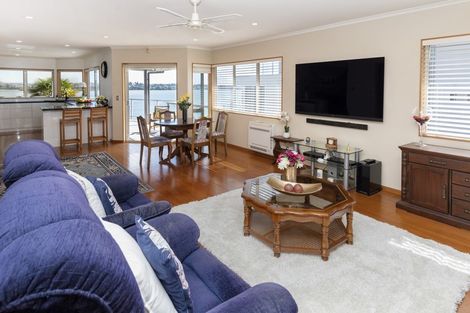 Photo of property in 3/8 Bucklands Beach Road, Bucklands Beach, Auckland, 2012