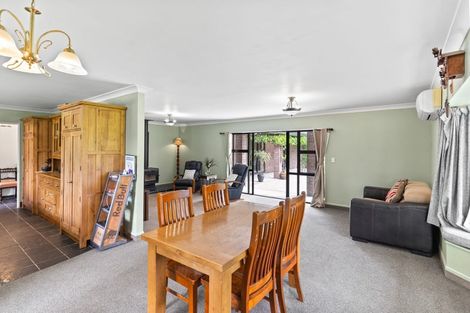 Photo of property in 71 Railway Road, Dalefield, Carterton, 5791