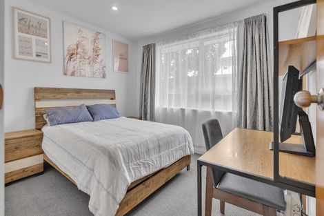 Photo of property in 2/22 Mathesons Road, Phillipstown, Christchurch, 8011