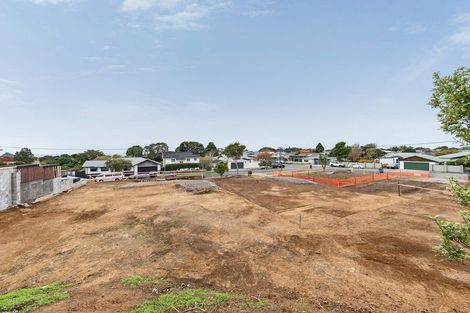 Photo of property in 16 Dartmoor Avenue, Westown, New Plymouth, 4310