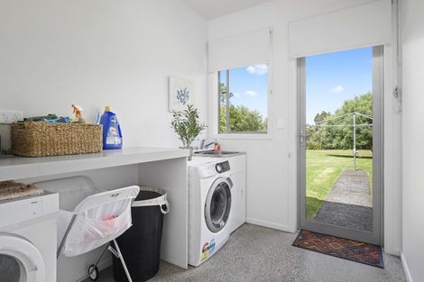 Photo of property in 14 Millbrook Drive, Waiuku, 2683