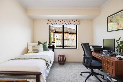 Photo of property in 22 Ballymore Drive, Pinehill, Auckland, 0632