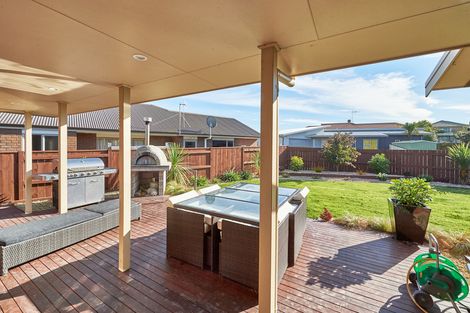 Photo of property in 25 Masefield Terrace, Kelvin Grove, Palmerston North, 4414