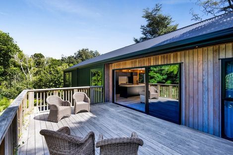 Photo of property in 49a Wallace Place, Westown, New Plymouth, 4310