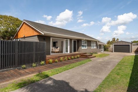Photo of property in 14 Tudor Place, Mount Maunganui, 3116