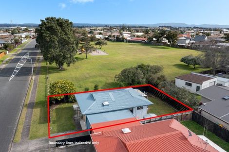 Photo of property in 35 Matavai Street, Mount Maunganui, 3116