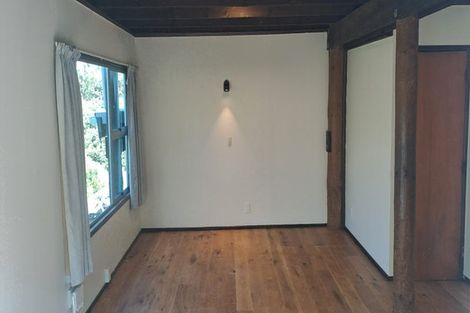 Photo of property in 2/21 Malters Place, Browns Bay, Auckland, 0630