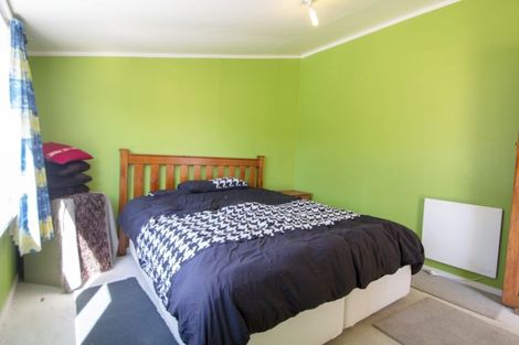 Photo of property in 127 Hargest Crescent, Saint Clair, Dunedin, 9012