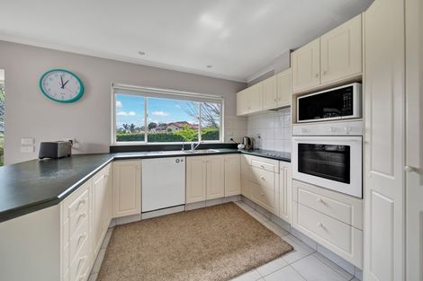 Photo of property in 10d Shelter Grove, Frankleigh Park, New Plymouth, 4310