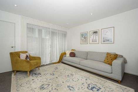 Photo of property in 5/2b Walsall Street, Avondale, Auckland, 1026